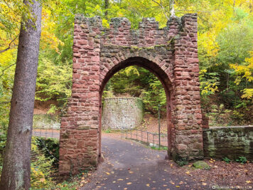 Gate at The Conradyweg