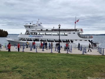 City Cruises excursion boat